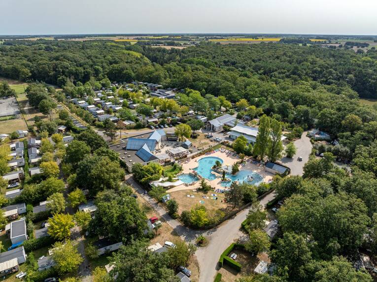 Camping Le Parc de Fierbois ***** photo 1 Centre-Val de Loire Tohapi